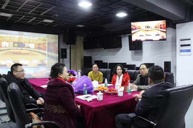 熱烈歡迎湖南吉首大學院領導蒞臨ZOBO深夜福利视频网站企業